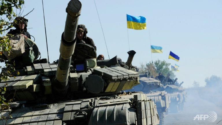 ukraine approves 2016 budget to unlock western aid