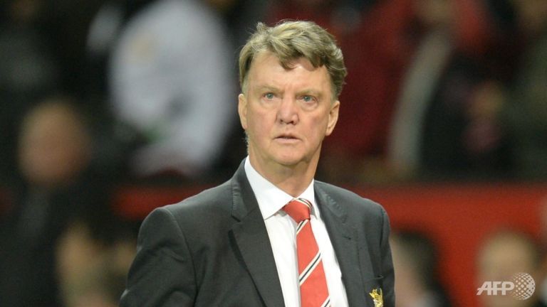 man utd manager van gaal needs more time says moyes