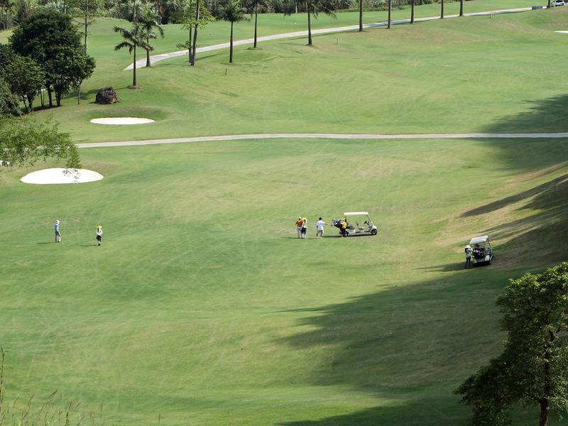 phoenix golf resort hotbed of violations