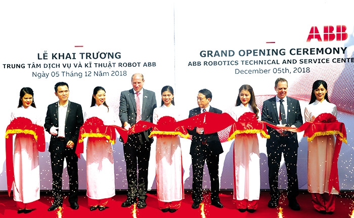 abb opens vietnams first robotics technical and service centre