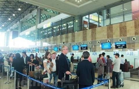 Vietnamese airports host more than 100 million passengers in 2018