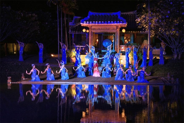 unique museum dedicated to ao dai