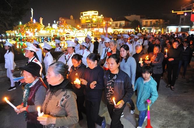 christmas atmosphere overwhelms every corner of vietnam