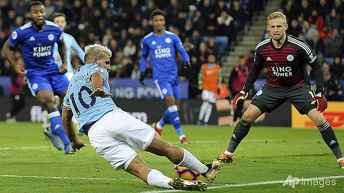 man citys title bid hit by shock defeat at leicester