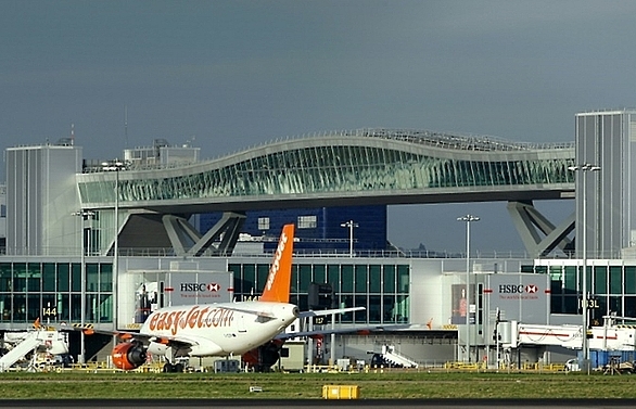 London's Gatwick airport sold to French Vinci conglomerate