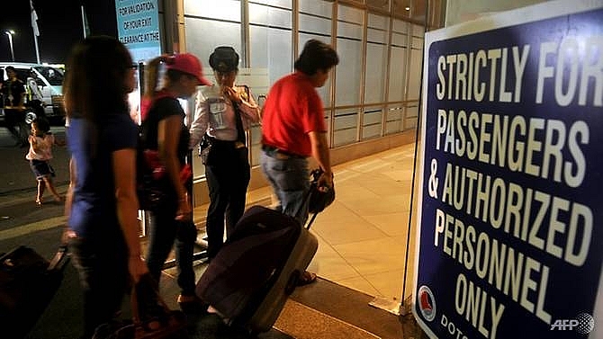 us warns travellers over security at manila airport