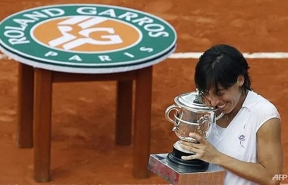 Former Roland Garros champion Schiavone 'wins' cancer fight