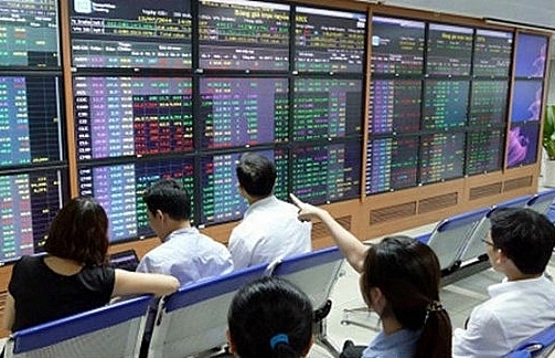 Securities stocks lose shine for investors