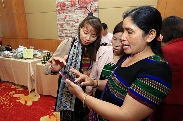 ethnic minority women speed up poverty reduction with ir 40 technology