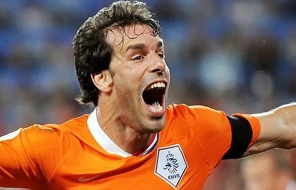 Van Nistelrooy, Stekelenburg join Dutch staff for Euro 2020