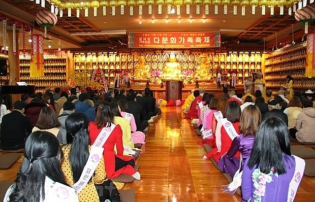 Vietnamese Buddhist followers in RoK celebrate upcoming New Year
