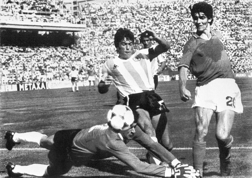 italys 1982 world cup hero paolo rossi dead at 64