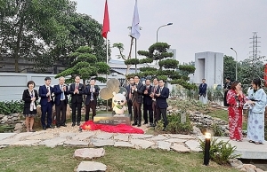 Nam Cau Kien Industrial Park receives Vietnam record
