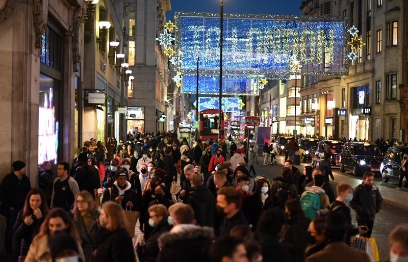 European nations tighten virus curbs as Christmas surge fears grow