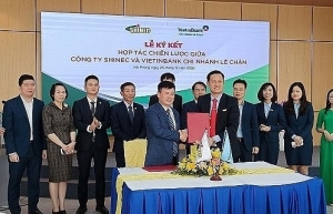 Shinec signs strategic partnership with Gom Dat Viet and Vietinbank Le Chan branch
