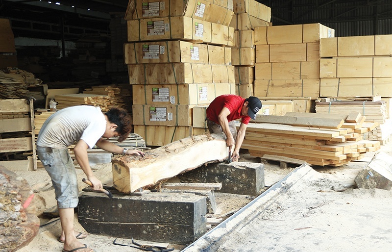 Shortages blight timber businesses