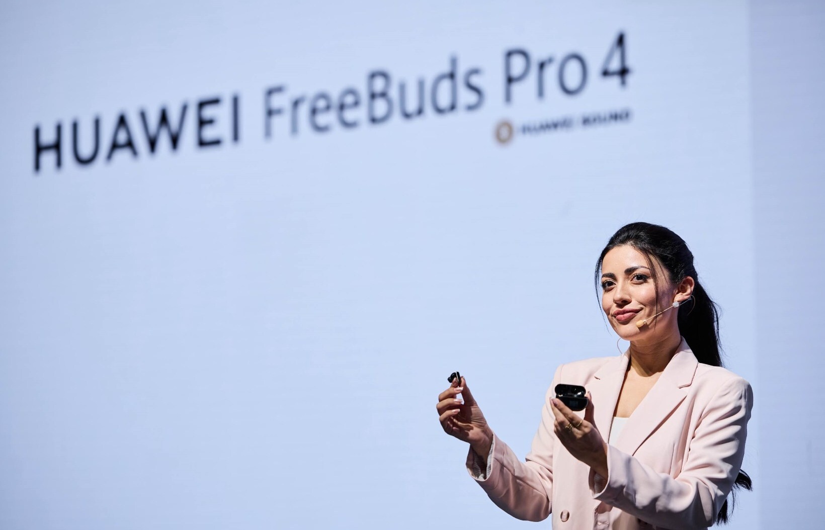 HUAWEI FreeBuds Pro 4: HUAWEI SOUND Elevating TWS Flagship Experience to New Heights