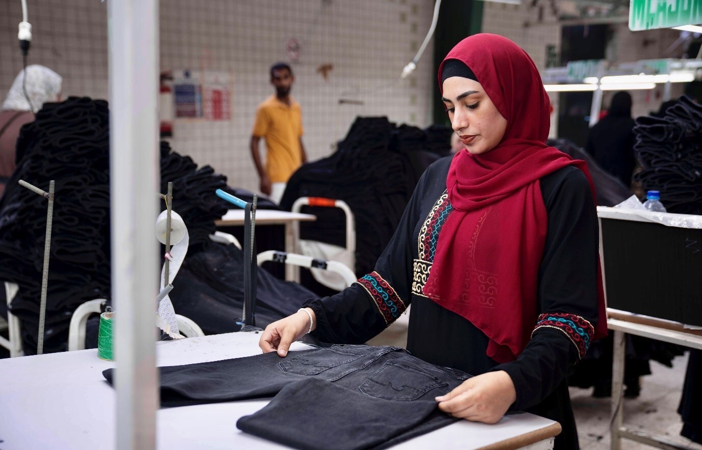 Empowering Women in the Garment Sector: RISE Reaches 400,000 on Workers' Rights and Life Skills