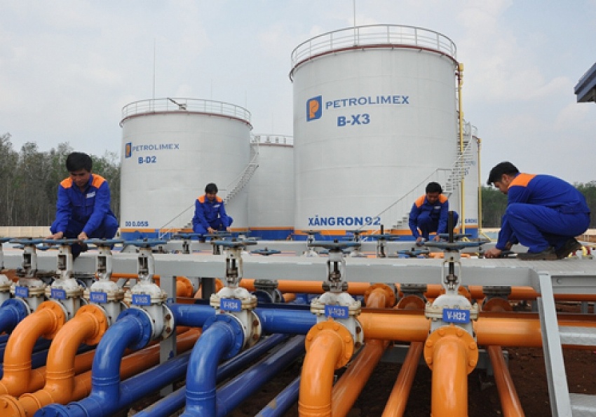 Vietnam to import additional petroleum and adjust tax for this product