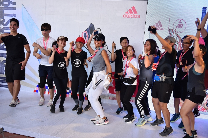adidas organises running event in collaboration with virtual reality technology for first time