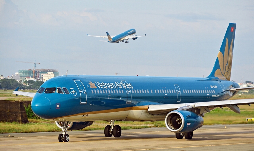 vietnam airlines approved to list 14 billion shares on hsx