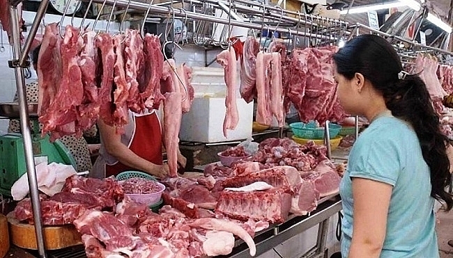 Price of pork climbs despite government urging