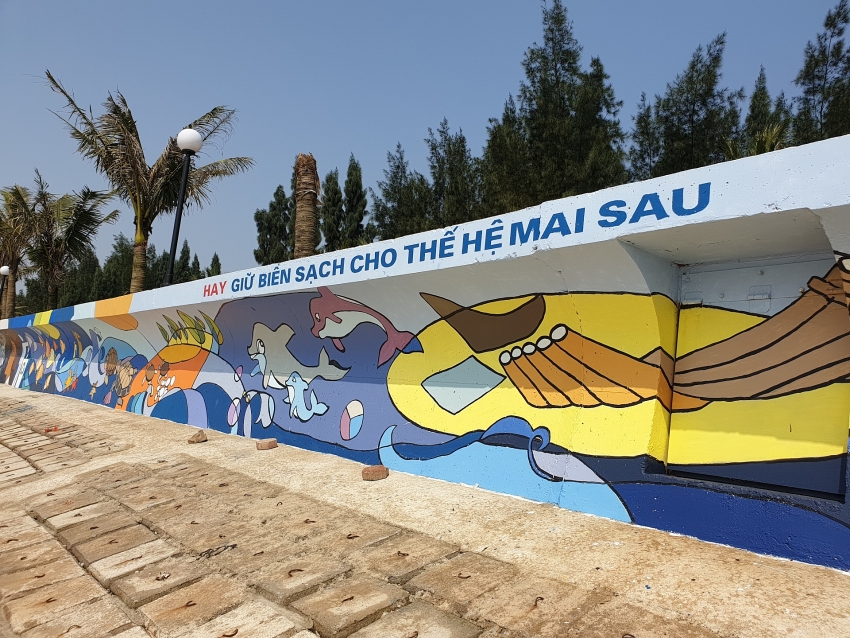 akzonobel sponsors 100m mural to protect ocean environment