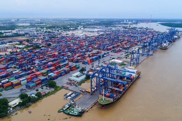 Shipping costs continue to climb - Vimarsana News