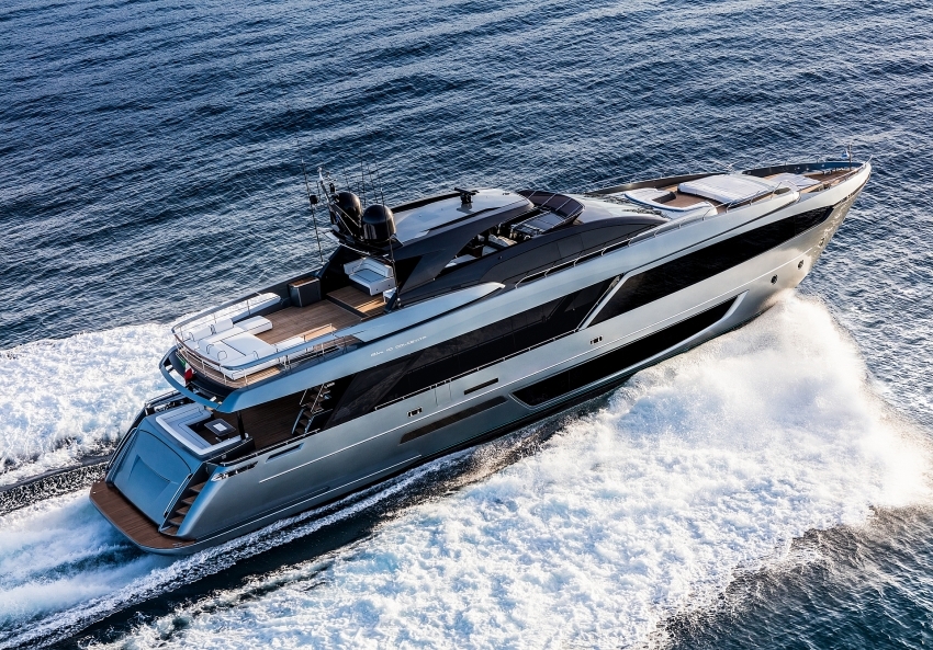 Luxyacht officially becomes luxury yacht distributor of Ferretti Group