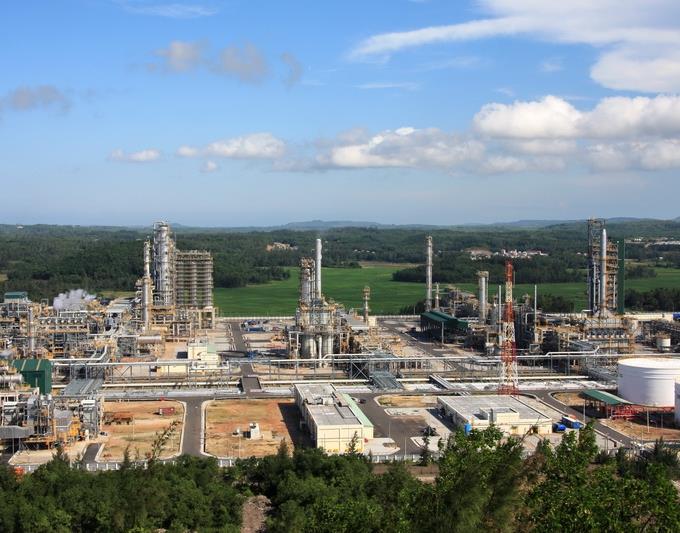 heavyweight enters race for dung quat refinery