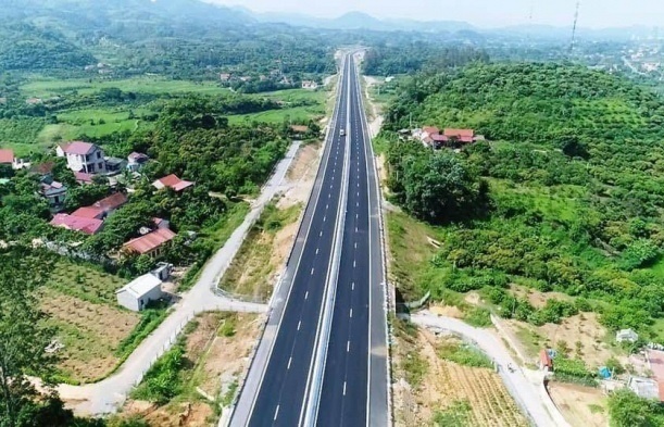 $281.3 million expressway between Cao Lanh and An Huu waits for pre-feasibility approval