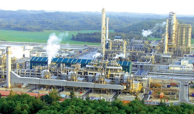 Nghi Son refinery and petrochemical complex in a rush to complete construction