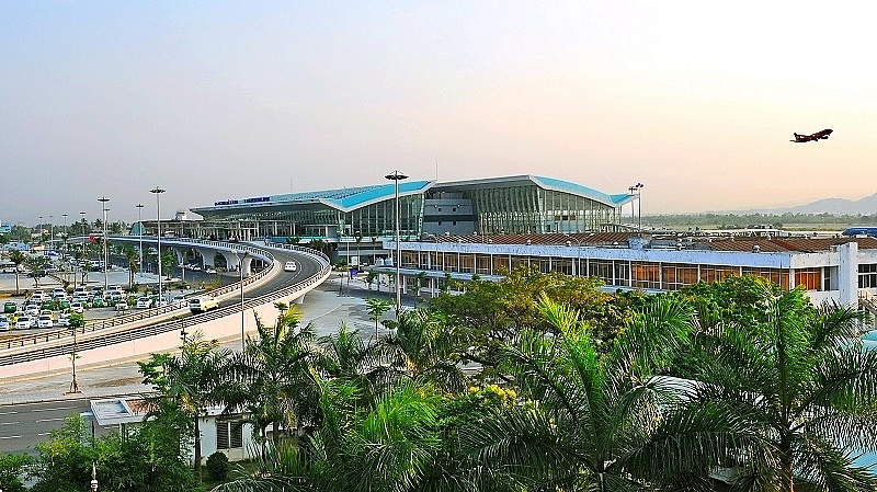 danang international airport requests third terminal