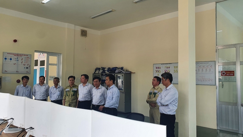 evnnpt donates 43480 to disaster stricken locals of quang nam and quang ngai