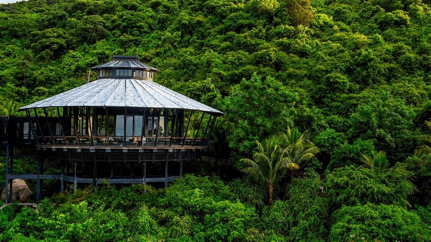 intercontinental danang voted worlds leading green resort 2018