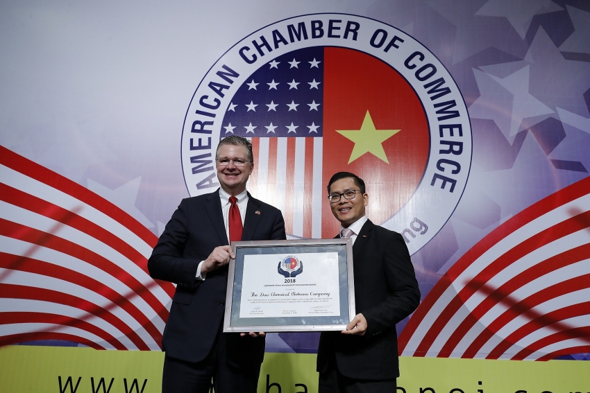 dow vietnam receives amcham csr award for four consecutive years
