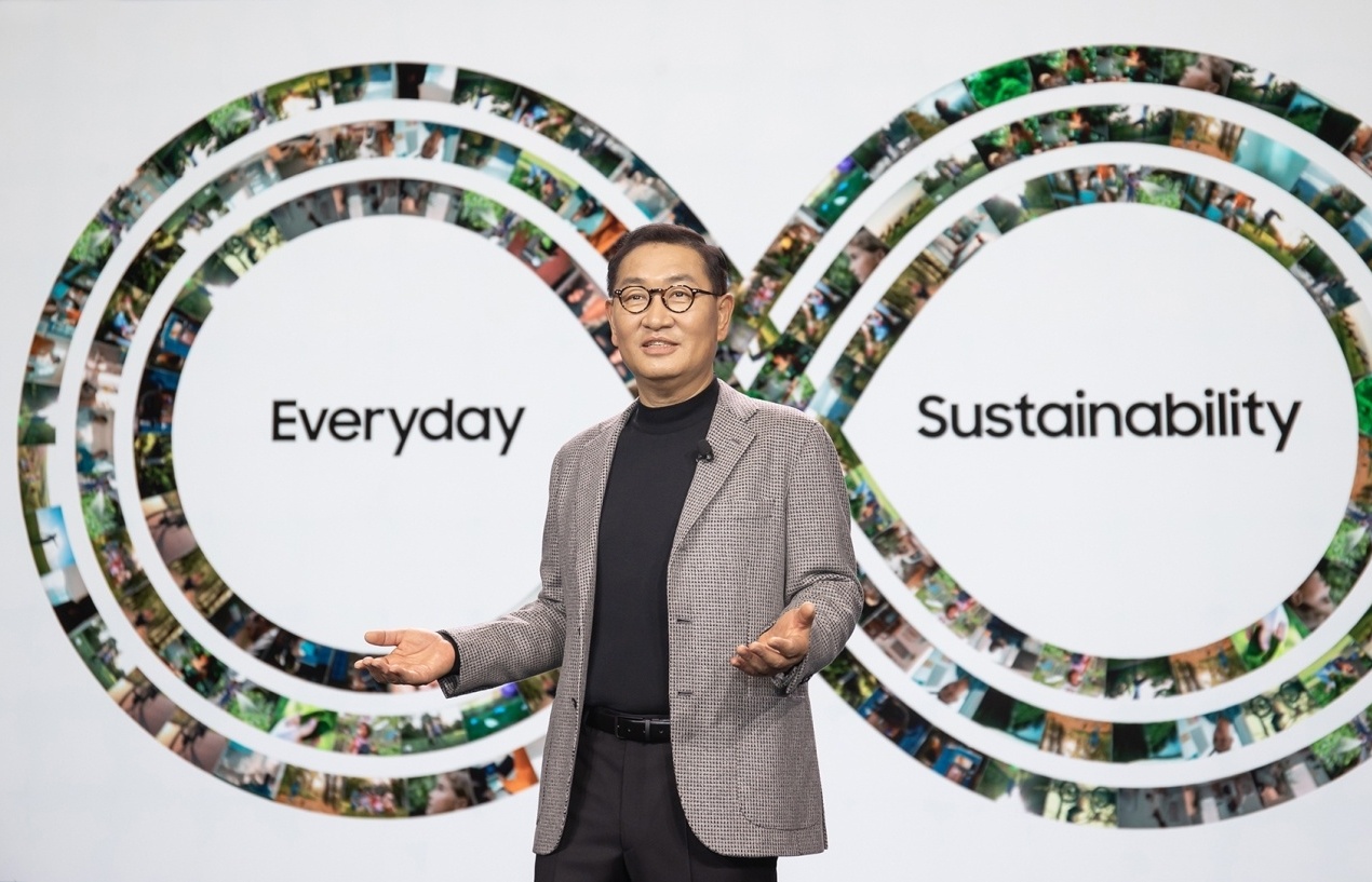 Samsung Electronics CEO Han Jong-hee visits Vietnam