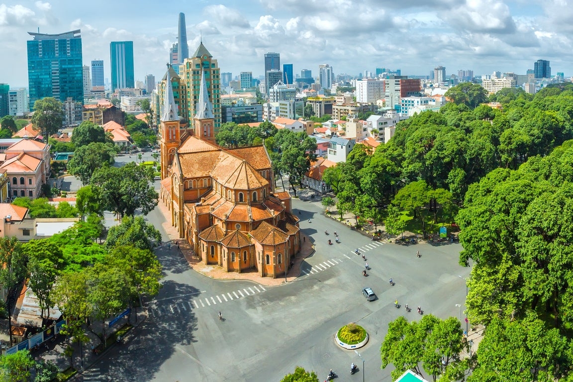 Two scenarios for Vietnamese economy in 2021 and stellar expectations for 2022