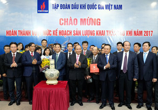 new chairman of petrovietnam officially takes office