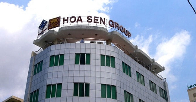 hoa sen group shuts down ten more branches