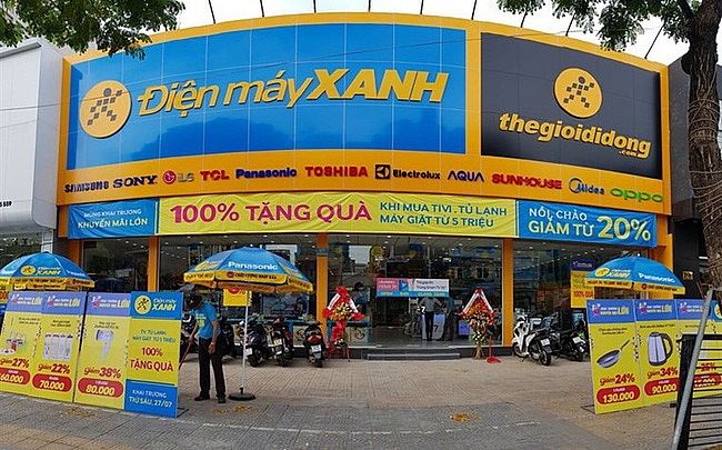 staff member of dien may xanh in danang tests positive for covid 19