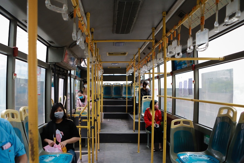 Hanoi cuts bus service by 80 per cent to prevent COVID-19