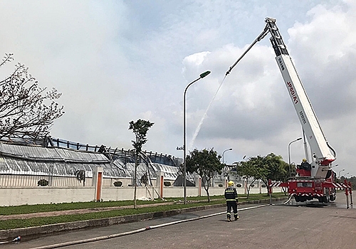 huge fire at 300 million texhong textile factory in quang ninh