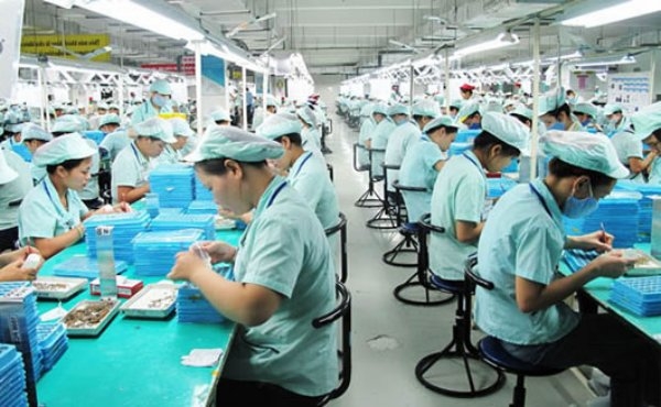 Migrant workers affect economic restructuring of Vietnam