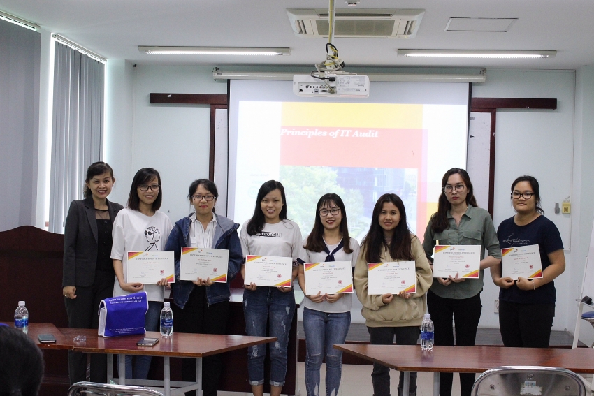 pwc vietnam promotes it audit knowledge among university students