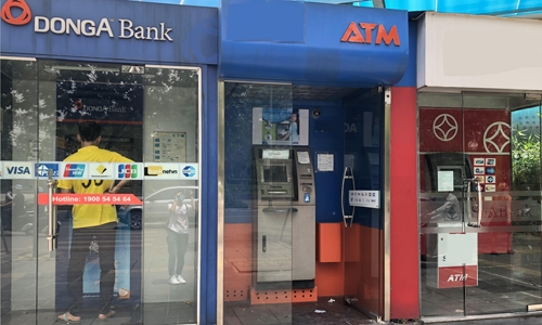 Two hacked customers lose VND200 million in DongA Bank overnight