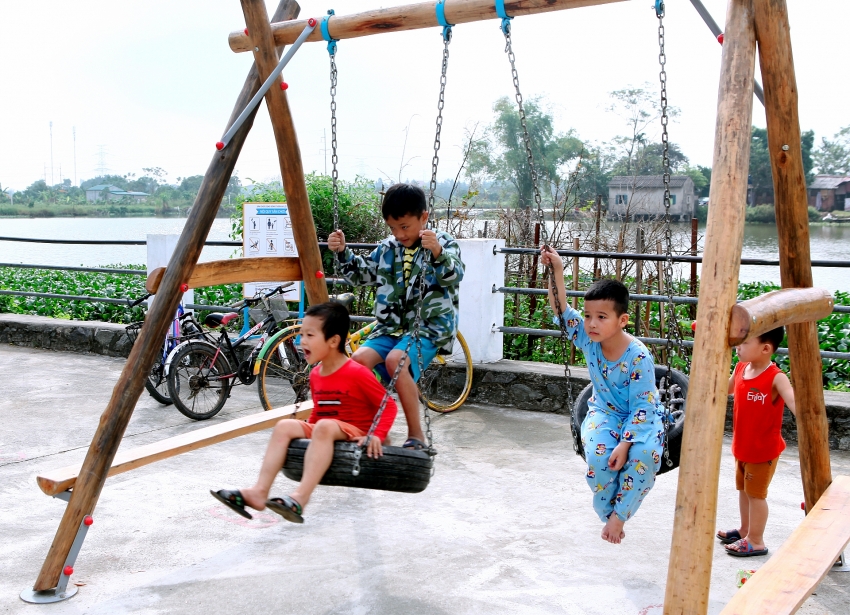 ford vietnam contributes to building recycling playground for children