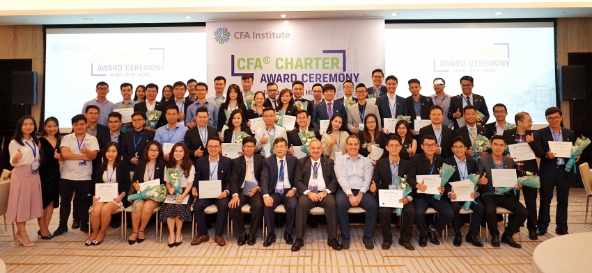 cfa charterholders celebrate 11th award ceremony