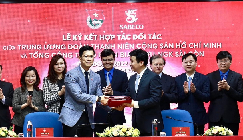 SABECO and Ho Chi Minh Communist Youth Union set up initiatives for sustainable development.