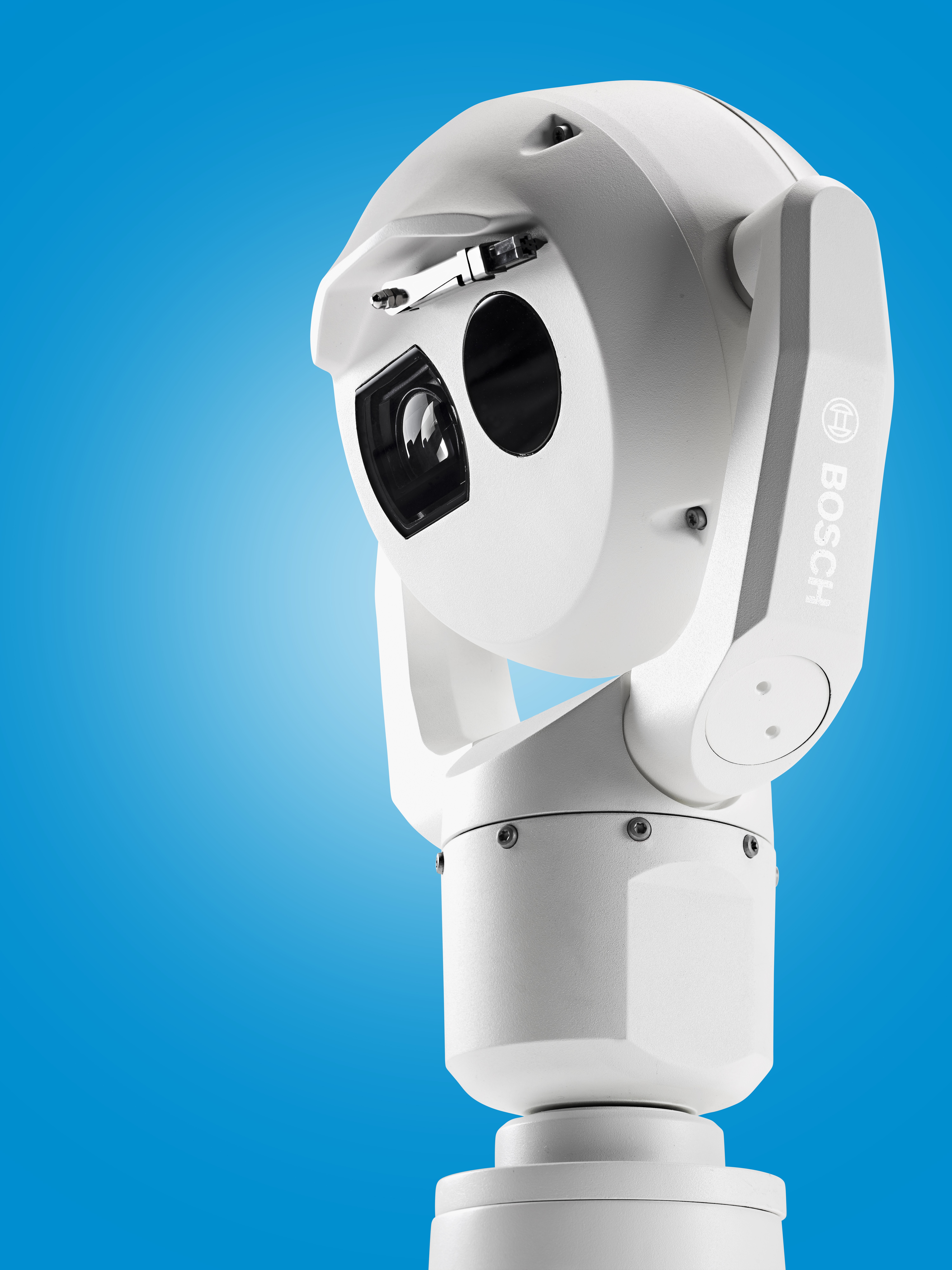 boschs robust mic ip video security cameras get even smarter